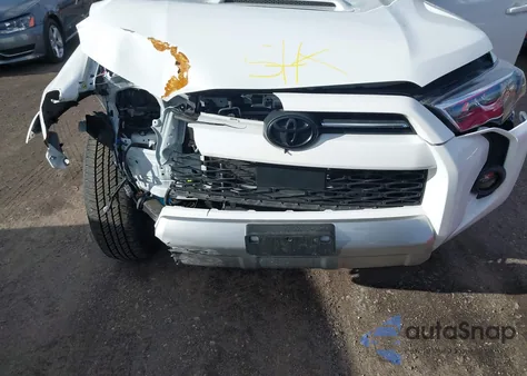 2024 Toyota 4Runner Trd Off Road Premium z USA, uszkodzony, nr VIN JTERU5JRXR6286502